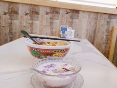 -弘束束柳州深巷螺蛳粉(珠江路店)