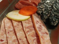 -山野的朋友露营炭火烤肉