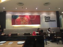 大堂-必胜客(百联又一城店)