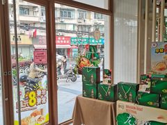 -85度C(生甜甜圈研究工坊·上海平凉店)