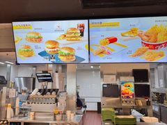 -麦当劳(田林好又多店)