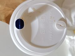 -瑞幸咖啡(东直门枢纽店)