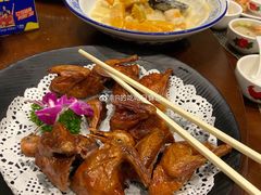 妙龄乳鸽-香山家宴