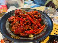 -肥肥虾庄·金牌油焖大虾(汉街SKP店)