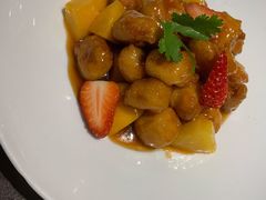 菠萝咕噜肉-有璟阁港式餐厅(国贸商城店)