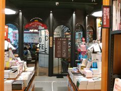 -西西弗书店&矢量咖啡(凯德晶萃广场店)