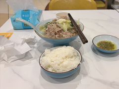 -犇逸·乐山跷脚牛肉·四川现炒(览海店)