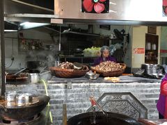 -大众跷脚牛肉馆·非遗传承单位(峨眉山店)