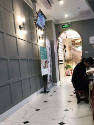 -爱空间美睫健康美甲