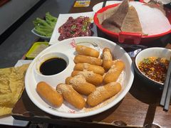 -乡土黄·鲜牛肉火锅·小龙虾(兴业街店)
