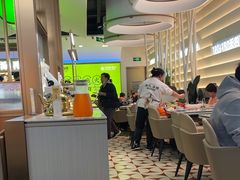 -洪氏嗨捞·广东猪肚鸡·椰子鸡火锅(西咸万象城店)