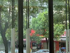 -雅宜酒店(广州黄埔大沙东地铁站店)