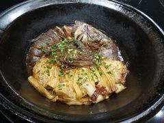 江里鱼锅(38一斤)-鱼窝棚柴火铁锅炖(富山屯店)