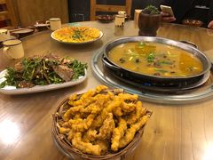 -郑件洋芋饭庄