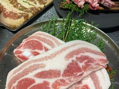 -草家酱蟹炭火烤肉店(珲春南路一店)