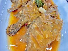 -丹水桥地锅鱼·翘嘴鲌·地方特色全鱼宴(丹江口大坝店)