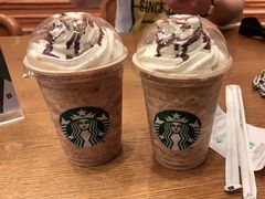 -星巴克(上海虹桥新天地二店)