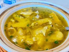 草鸡汤-品鲜村农家菜·阳澄湖大闸蟹(总店)