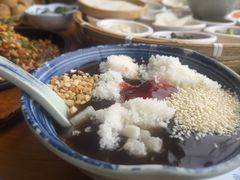 -包整·丝娃娃(一览甲秀楼风景店)