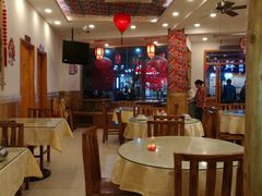 大堂-鹤乡东北菜(崮山路店)