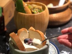 德宏椰汁泡鲁达-云海肴云南菜·蒸汽石锅鱼(青岛万象城店)