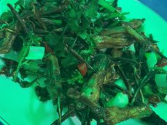 -超越海鲜屋(飞龙物业店)