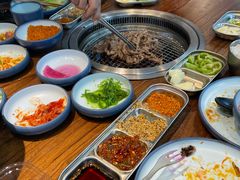 -明洞阿姨·韩式酱蟹烤肉·创意料理(三元桥店)