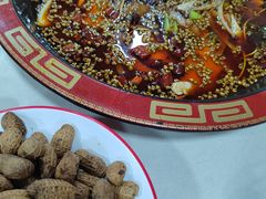 -烧哥美蛙肥肠鱼火锅·十五年社区店