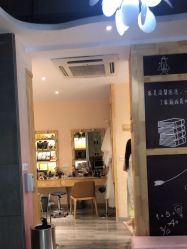 -小阿福儿童摄影(光谷时代广场店)