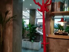 -HIGH FIVE哈福手工汉堡(桂林路店)