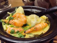 虾三鲜锅-姐弟俩土豆粉(四海唐人街店)