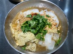 石河子风味凉皮-董小西的凉皮和椒麻鸡(三元桥店)