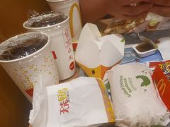 -麦当劳(呼市新华东街店)