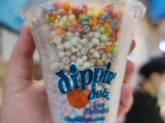 彩虹水果口味冰淇淋-DippinDots得意点(静安大悦城店)