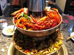 -沪小二炭火蛙锅(淮海中路美食不夜城店)