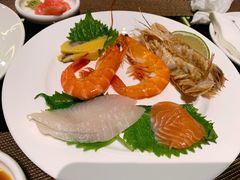 -大中华希尔顿酒店-念自助餐·嗨啤·小龙虾