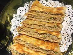 猪肉大葱肉饼-盛德利食府 天津菜(河西店)