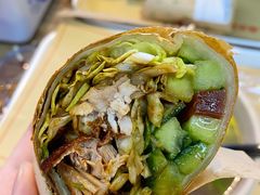 招牌烤鸭卷-特派卷·老北京烤鸭卷(合生汇购物中心店)
