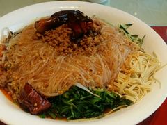-吴记酱骨炖菜馆(西大直街店)