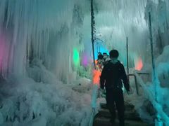 -大平台龙居瀑布旅游区