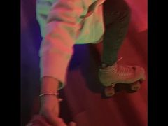 -奔马滚轴溜冰场