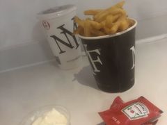 -纽约薯条(世豪广场店)