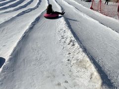 -采薇庄园四季滑雪场