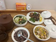 -雪梅月子中心(华侨城店)