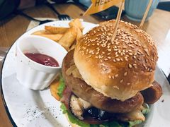 -HELLO 27 意面·沙拉·帕尼尼