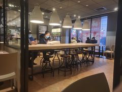 大堂-肯德基(盘龙奥莱店)