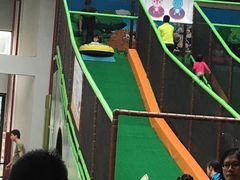 -蒙特利亲子乐园