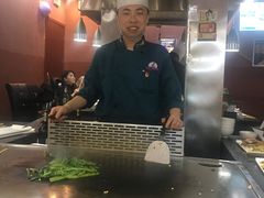 -利昂法式铁板主题餐厅(新奥购物中心店)