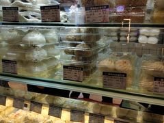 -白玉兰食品甜凤店(合生汇店)