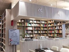 -钟书阁(群光广场店)